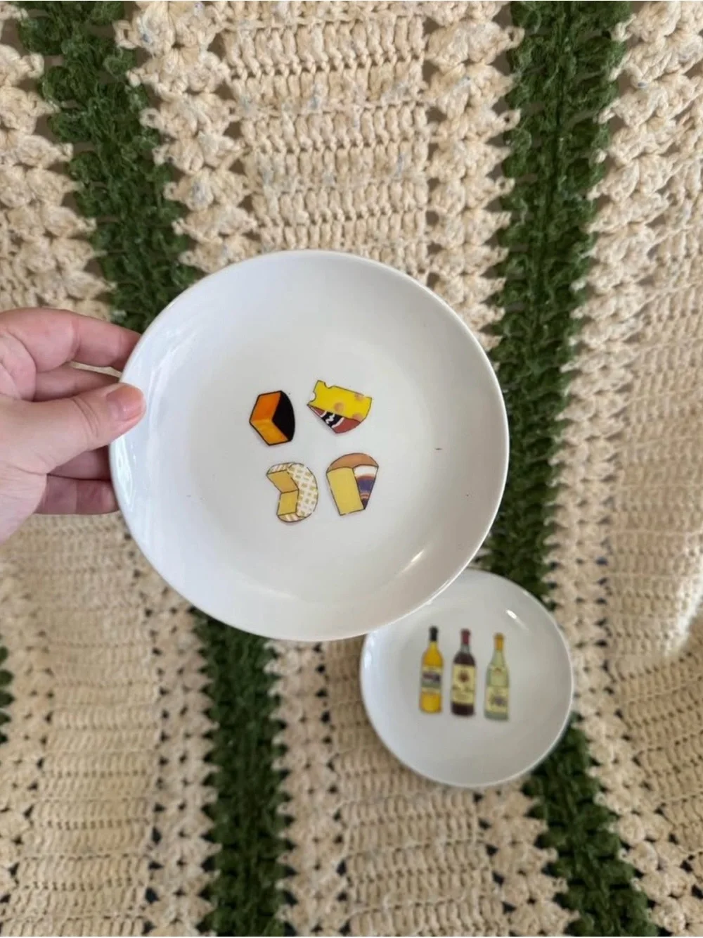 Boston Warehouse White Ceramic Snack Bowls with Wine & Cheese Art